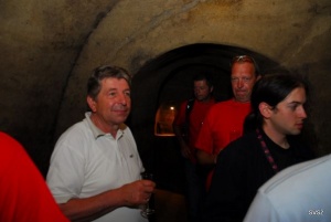 img_1323497615_915.jpg