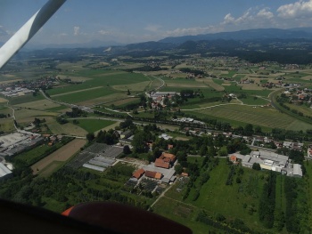 levec44.jpg