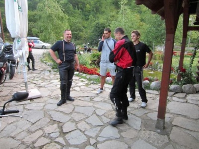 img_1318260587_644.jpg
